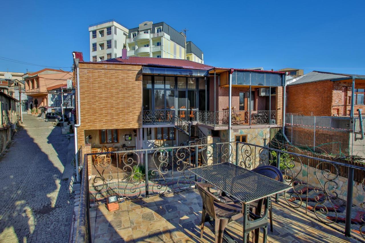 Hotel Gantiadi Kutaissi Exterior foto